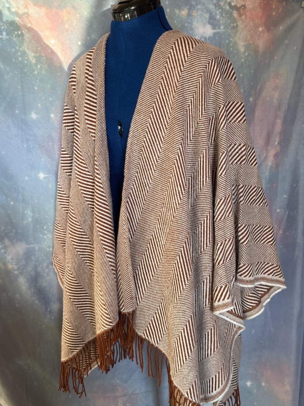 Universal Thread Poncho OSFM Herringbone Fringe Beth Dutton Yellowstone Vibe